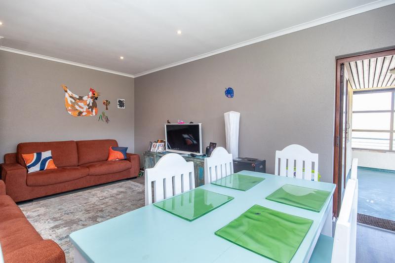 2 Bedroom Property for Sale in Bergvliet Western Cape
